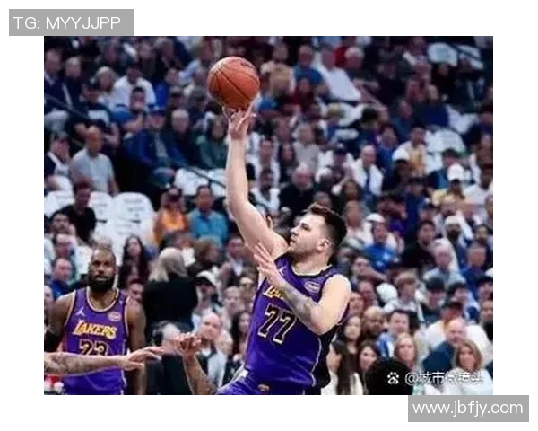 湖人对决快船精彩集锦回顾球星表现与关键时刻一网打尽