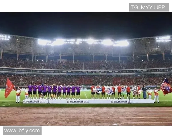 梅州足球比赛直播中超精彩纷呈球迷热情高涨全城共庆足球盛宴